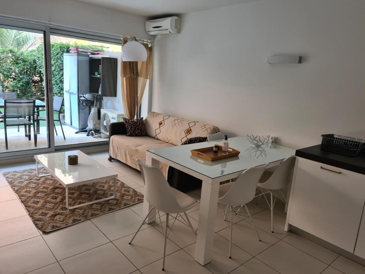 Le Lodge, T2 Classe 3 Etoiles Avec Jardin, Parking, Piscine & Mer A 2 Pas Menton Exteriér fotografie