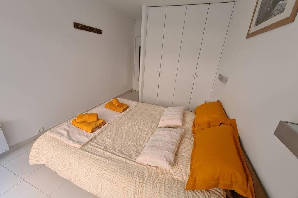 Le Lodge, T2 Classe 3 Etoiles Avec Jardin, Parking, Piscine & Mer A 2 Pas Menton Exteriér fotografie